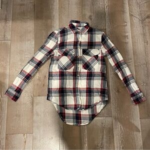 Atmosphere plaid button down flannel